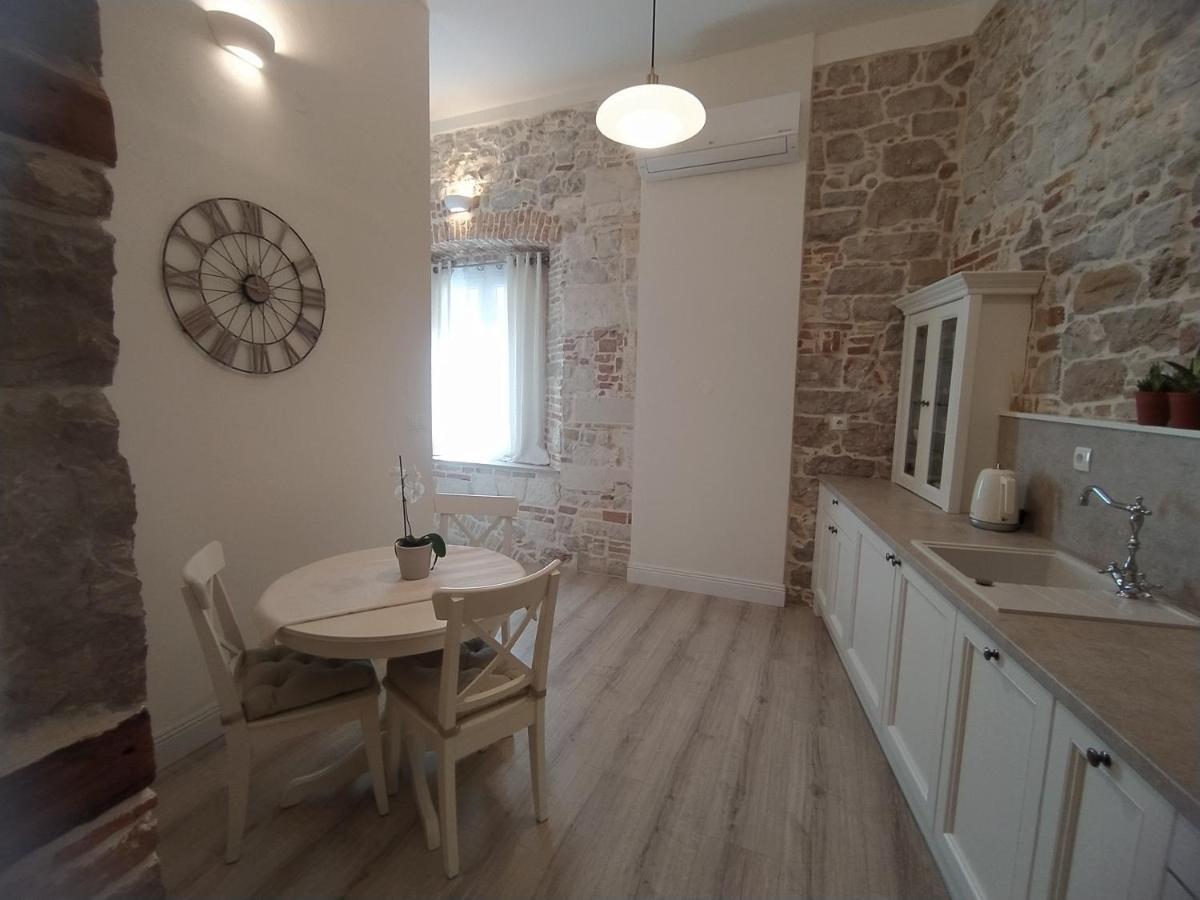 Apartment Antique - Center Zadar