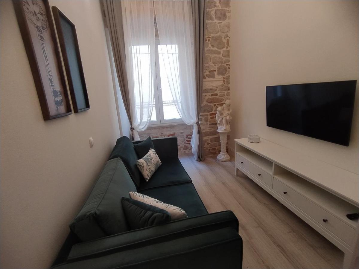Antique - Center Apartmán Zadar